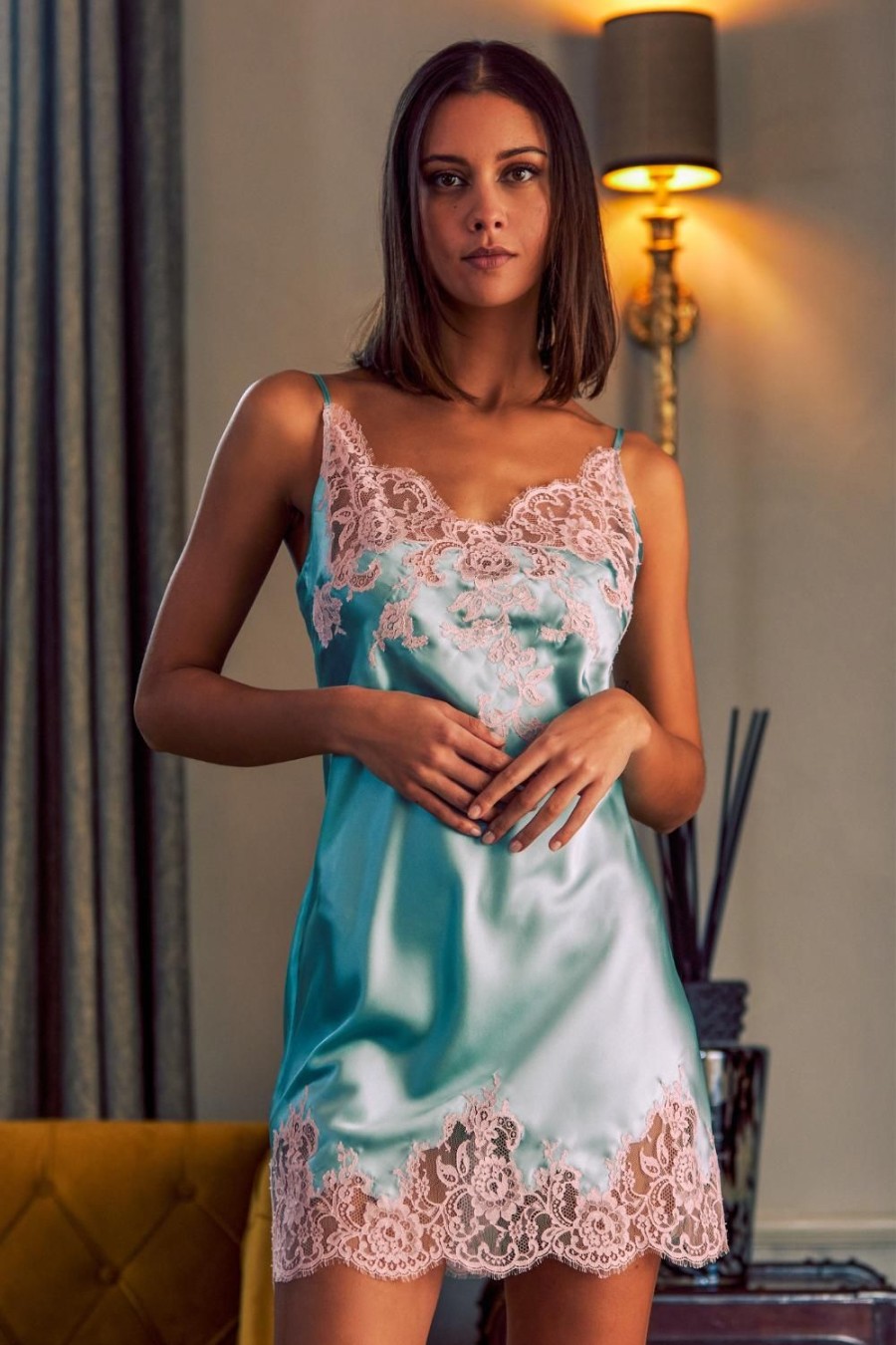 Nightwear Marjolaine | Sally Nightie Frost/Pink